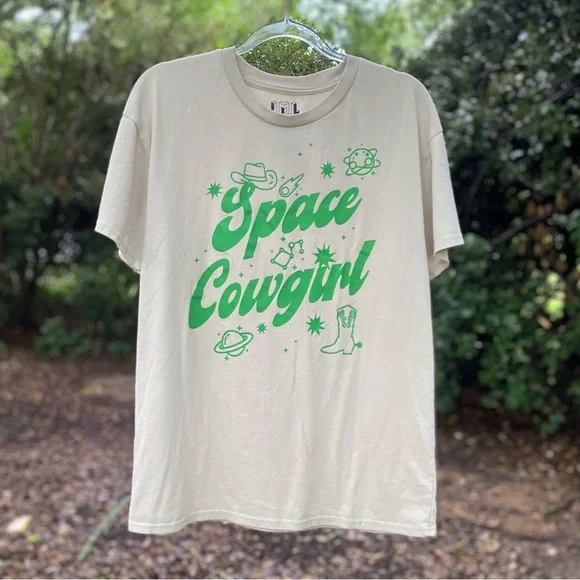 Space Cowgirl Graphic T-Shirt - Picture 5 of 5